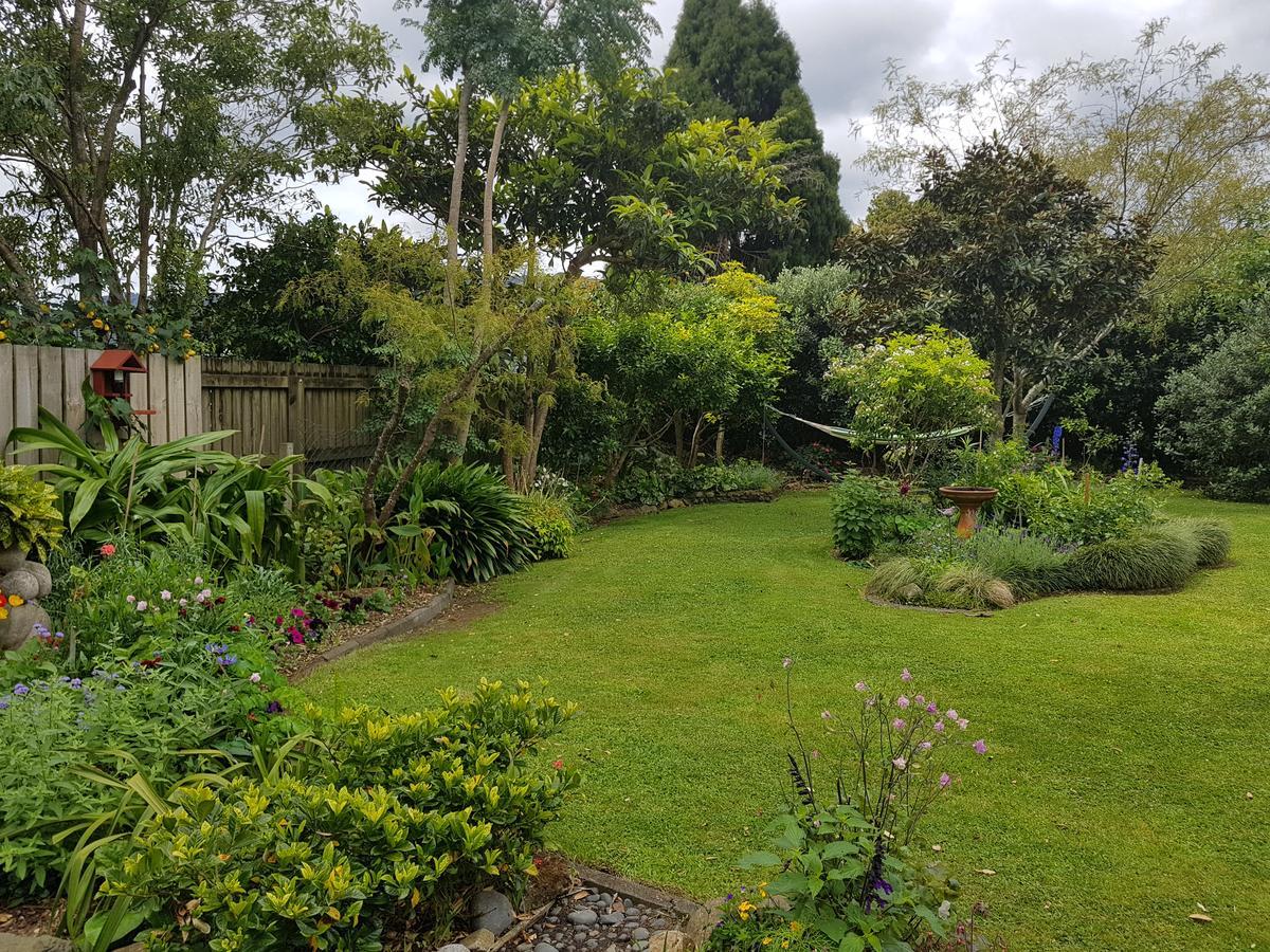 The Green House B&B Whitianga Exterior photo